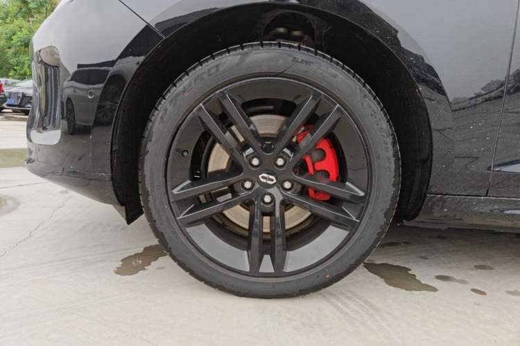 Used Hima AITO M5 2025 Extended-Range Ultra Rear-Wheel-Drive Version Left Front Wheel Hub
