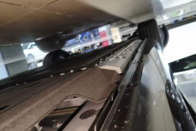 Used Hima AITO M5 2025 Extended-Range Ultra Rear-Wheel-Drive Version Left Side Sill