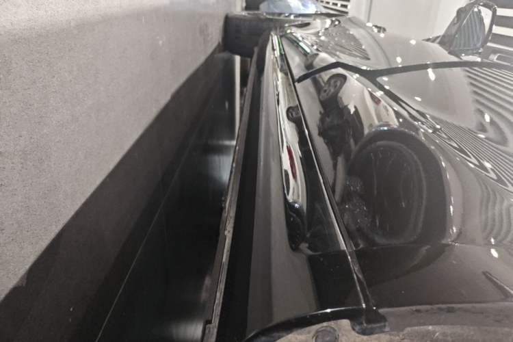 Used Hima AITO M5 2025 Extended-Range Ultra Rear-Wheel-Drive Version Left Side Sill