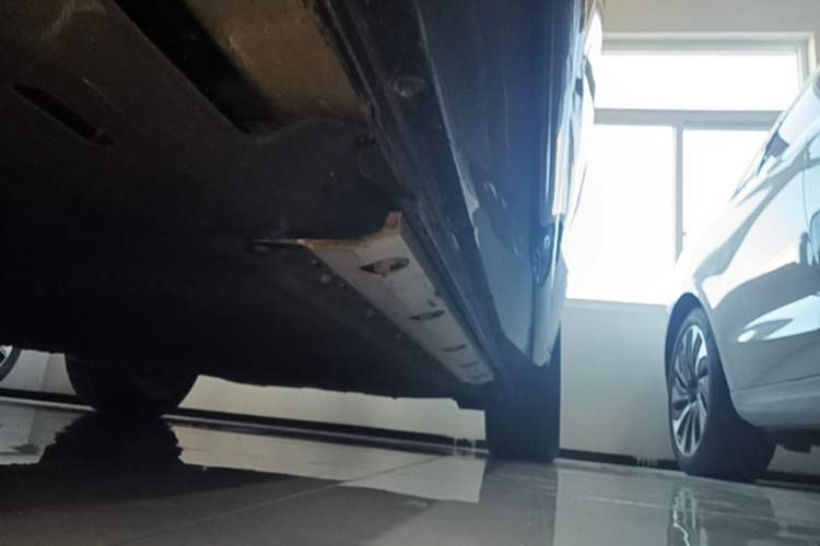 Used Hima AITO M5 2025 Extended-Range Ultra Rear-Wheel-Drive Version Left Side Sill
