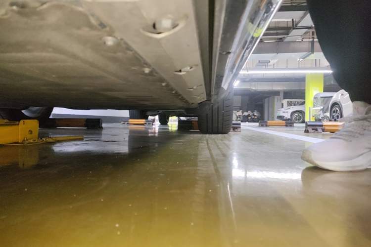 Used Hima AITO M5 2025 Extended-Range Ultra Rear-Wheel-Drive Version Left Side Sill