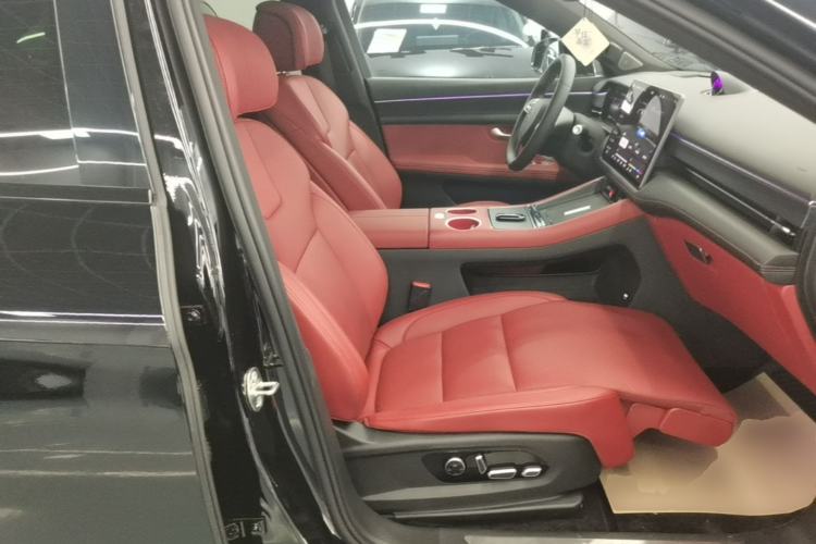 Used Hima AITO M5 2025 Extended-Range Ultra Rear-Wheel-Drive Version Right Front Seat