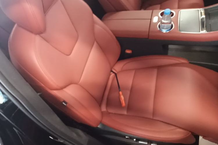 Used Hima AITO M5 2025 Extended-Range Ultra Rear-Wheel-Drive Version Right Front Seat