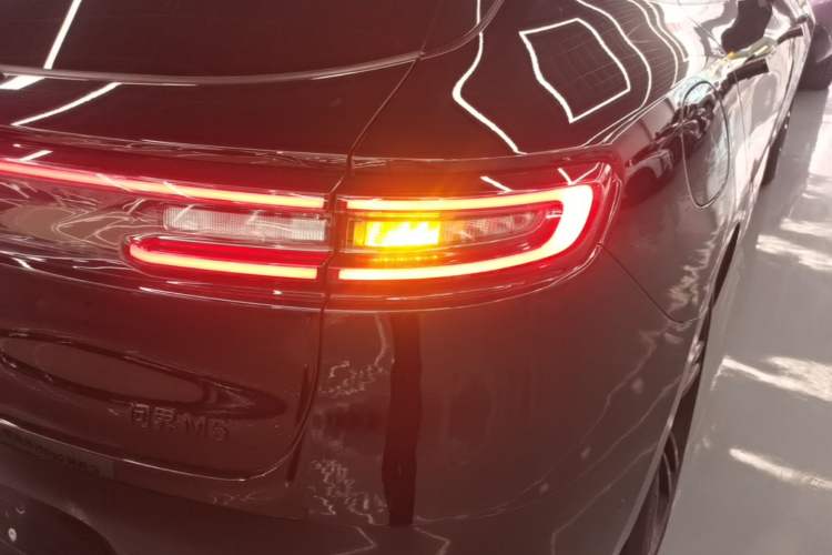 Used Hima AITO M5 2025 Extended-Range Ultra Rear-Wheel-Drive Version Right Rear Taillight