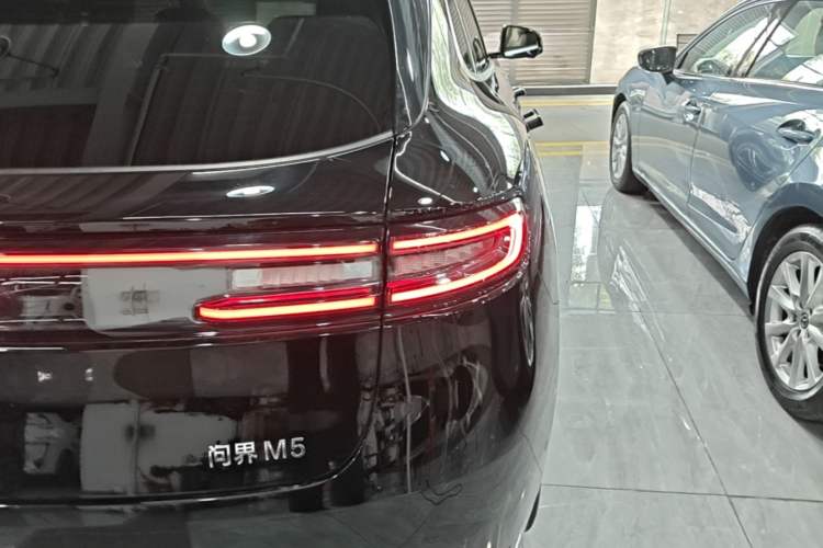 Used Hima AITO M5 2025 Extended-Range Ultra All-Wheel-Drive Version Right Rear Taillight