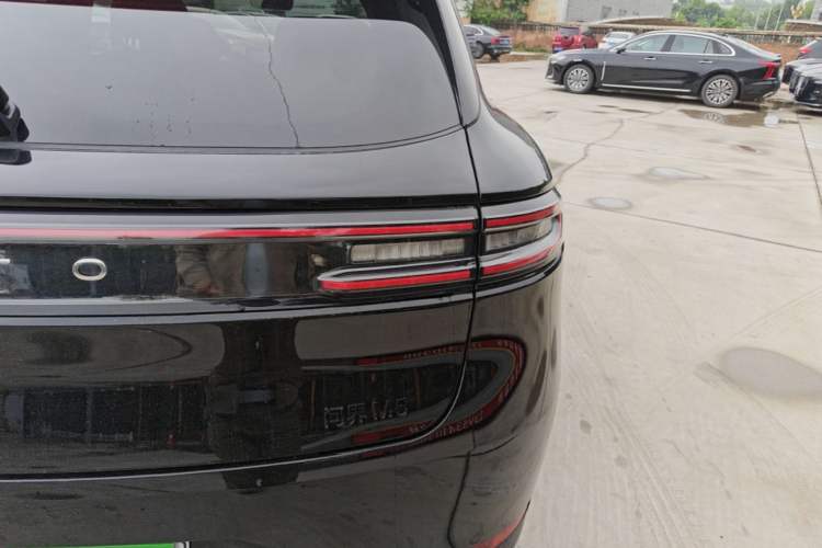 Used Hima AITO M5 2025 Extended-Range Ultra Rear-Wheel-Drive Version Right Rear Taillight