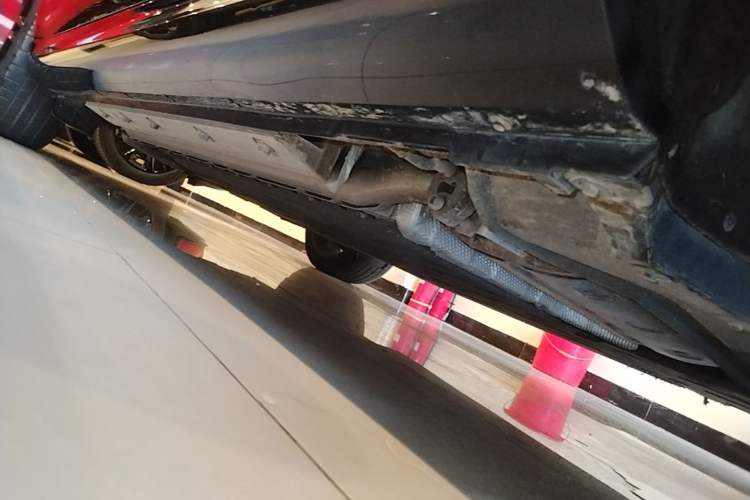 Used Hima AITO M5 2025 Extended-Range Ultra Rear-Wheel-Drive Version Right Side Sill