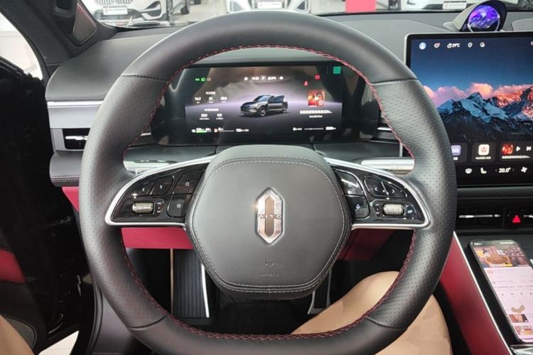 Used Hima AITO M5 2025 Extended-Range Ultra All-Wheel-Drive Version Steering Wheel