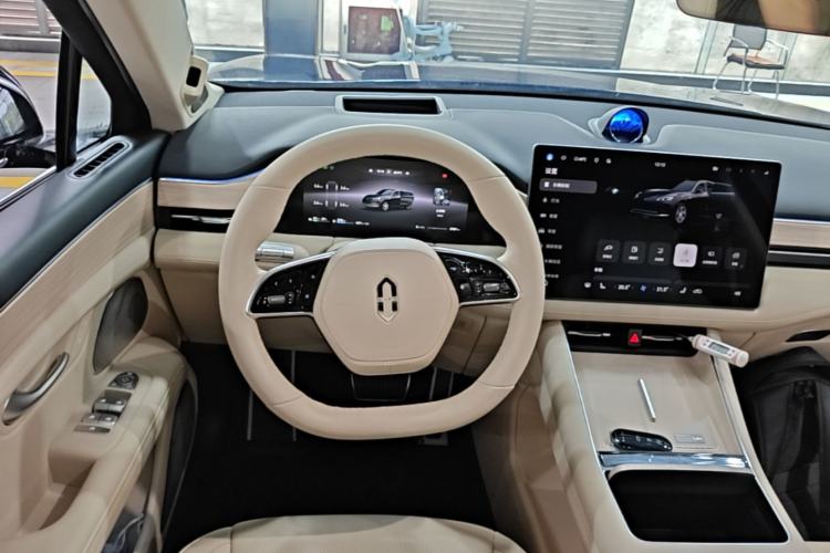 Used Hima AITO M5 2025 Extended-Range Ultra All-Wheel-Drive Version Steering Wheel
