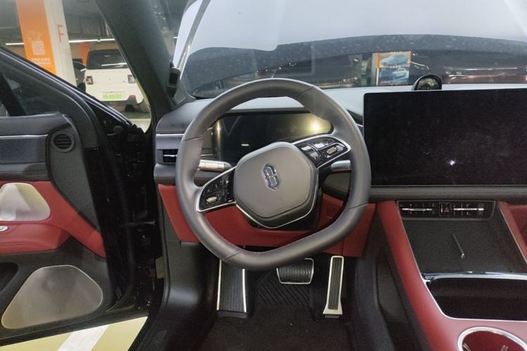Used Hima AITO M5 2025 Extended-Range Ultra Rear-Wheel-Drive Version Steering Wheel