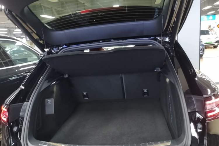 Used Hima AITO M5 2025 Extended-Range Ultra Rear-Wheel-Drive Version Trunk