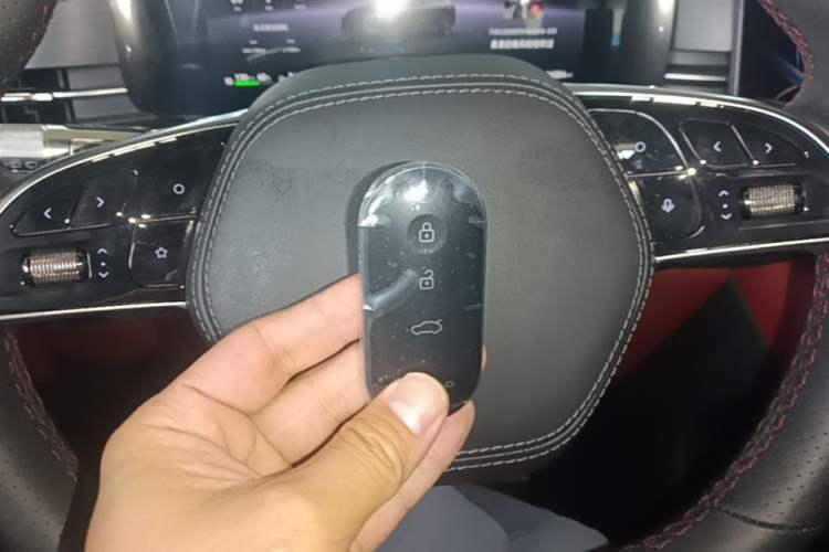 Used Hima AITO M5 2025 Extended-Range Ultra Rear-Wheel-Drive Version Vehicle Key