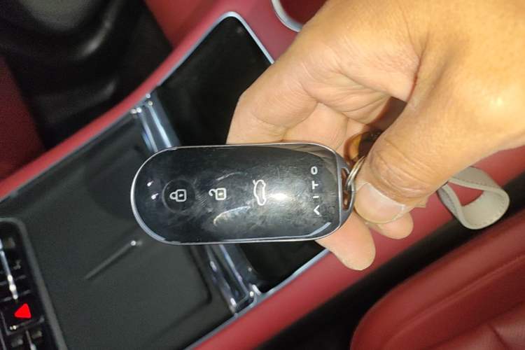 Used Hima AITO M5 2025 Extended-Range Ultra Rear-Wheel-Drive Version Vehicle Key