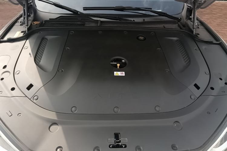 Used Hima AITO M5 2025 Extended-Range Ultra All-Wheel-Drive Version Engine Bay