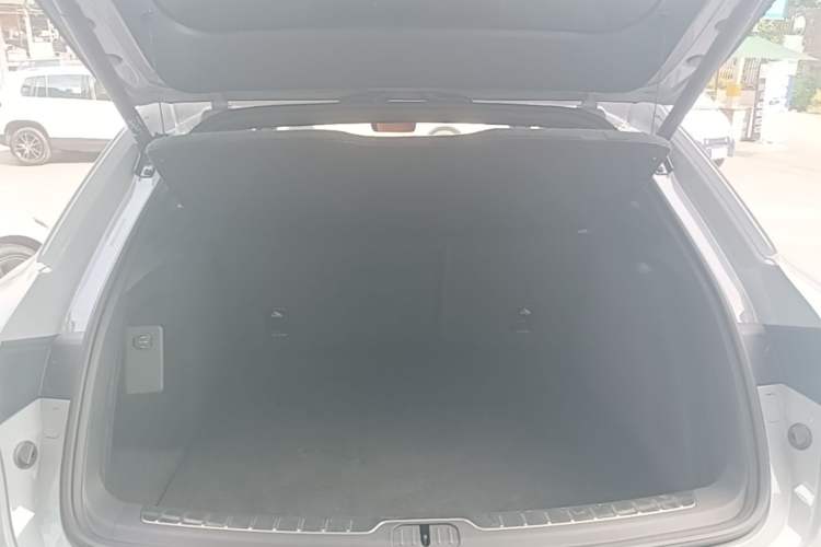 Used Hima AITO M5 2025 Extended-Range Ultra All-Wheel-Drive Version Trunk