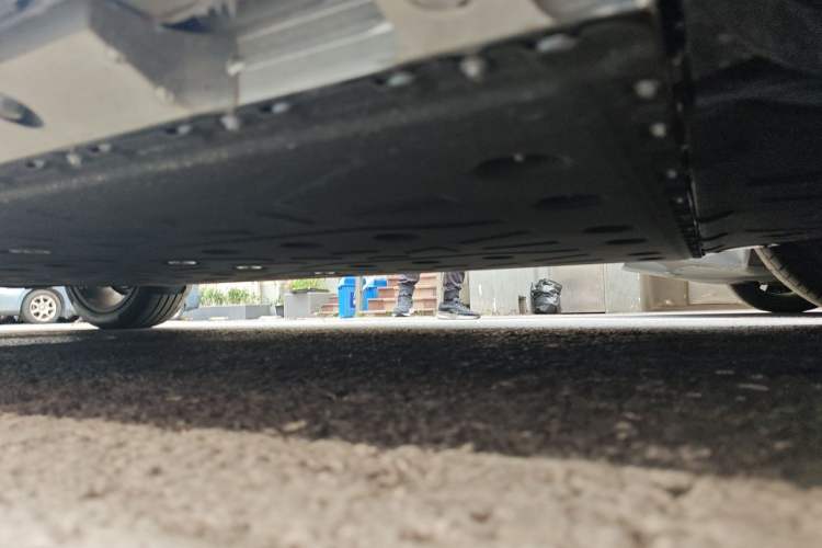 Used Hima AITO M5 2025 All-Electric Ultra Rear-Wheel-Drive Version Chassis Front Right