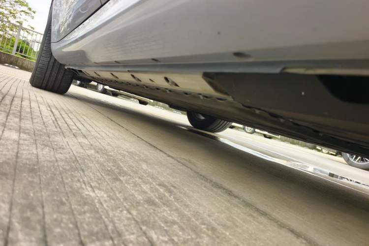 Used Hima AITO M5 2025 Extended-Range Ultra Rear-Wheel-Drive Version Chassis Rear Left