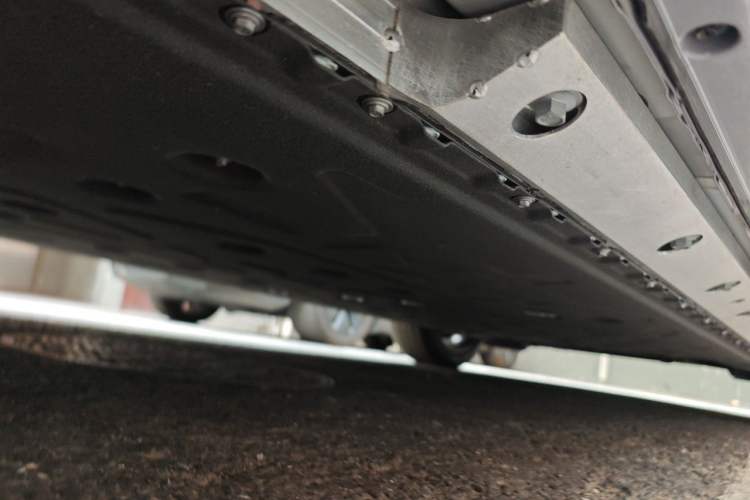 Used Hima AITO M5 2025 All-Electric Ultra Rear-Wheel-Drive Version Chassis Rear Right