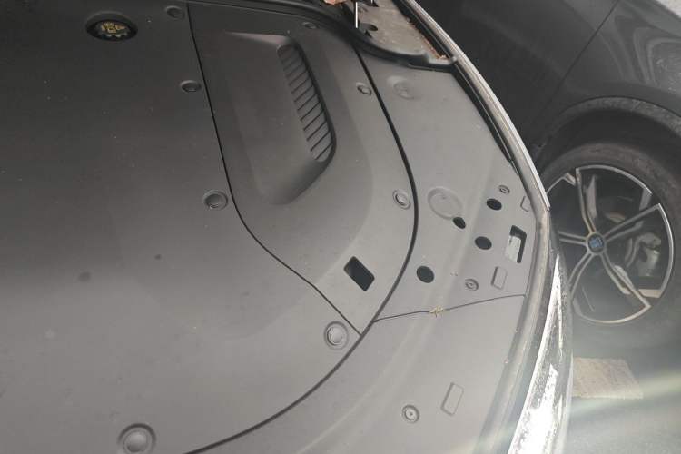Used Hima AITO M5 2025 Extended-Range Ultra Rear-Wheel-Drive Version Engine Bay Left