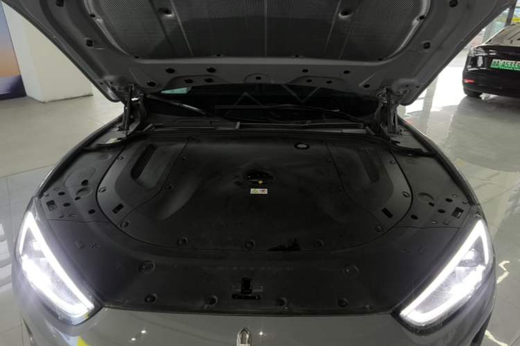 Used Hima AITO M5 2025 Extended-Range Ultra All-Wheel-Drive Version Engine Bay