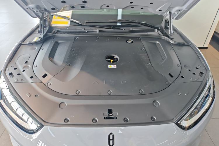 Used Hima AITO M5 2025 Extended-Range Ultra All-Wheel-Drive Version Engine Bay