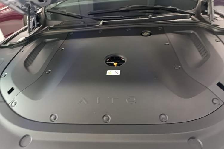 Used Hima AITO M5 2025 Extended-Range Ultra All-Wheel-Drive Version Engine Bay