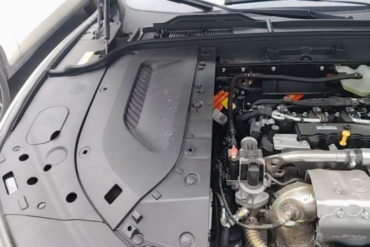 Used Hima AITO M5 2025 Extended-Range Ultra All-Wheel-Drive Version Engine Bay Right