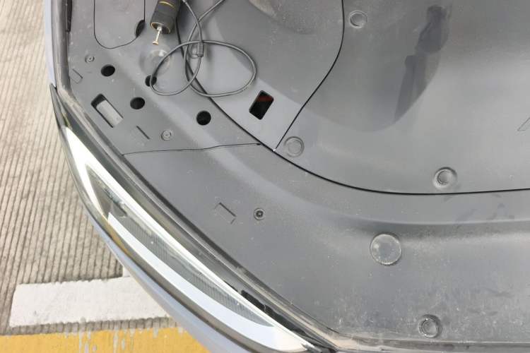 Used Hima AITO M5 2025 Extended-Range Ultra Rear-Wheel-Drive Version Engine Bay Right