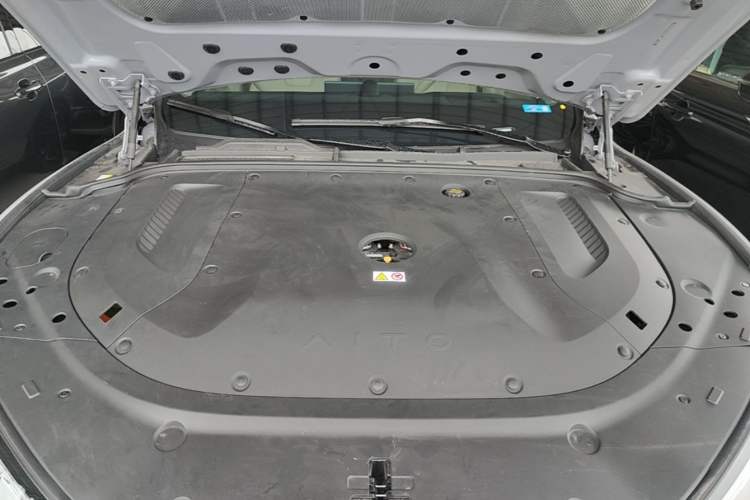 Used Hima AITO M5 2025 Extended-Range Ultra Rear-Wheel-Drive Version Engine Bay