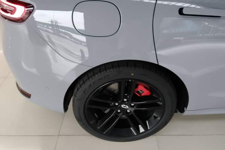 Used Hima AITO M5 2025 Extended-Range Ultra All-Wheel-Drive Version Exterior 2