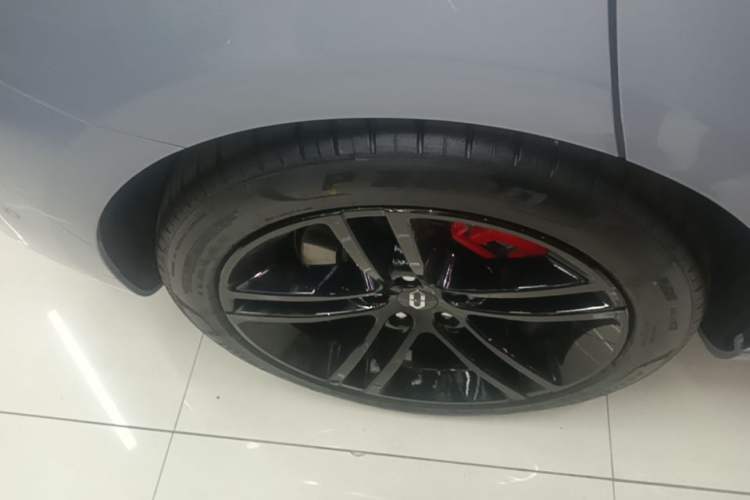 Used Hima AITO M5 2025 Extended-Range Ultra All-Wheel-Drive Version Exterior 5