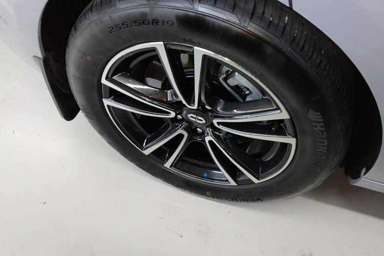Used Hima AITO M5 2025 Extended-Range Ultra All-Wheel-Drive Version Exterior 5