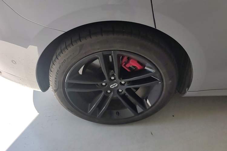 Used Hima AITO M5 2025 Extended-Range Ultra All-Wheel-Drive Version Exterior 5