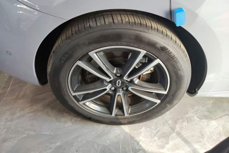 Used Hima AITO M5 2025 Extended-Range Ultra Rear-Wheel-Drive Version Exterior 8