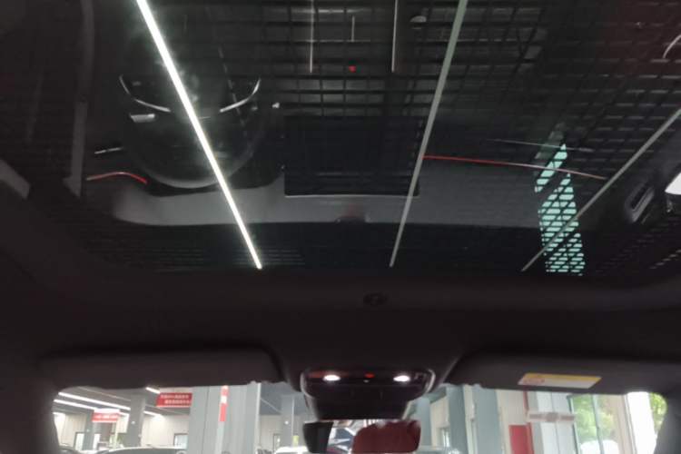 Used Hima AITO M5 2025 Extended-Range Ultra All-Wheel-Drive Version Headliner