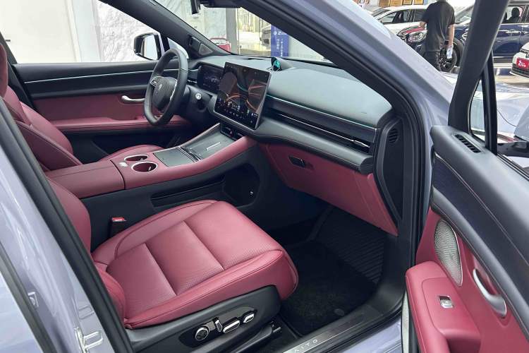 Used Hima AITO M5 2025 Extended-Range Ultra All-Wheel-Drive Version Interior 3