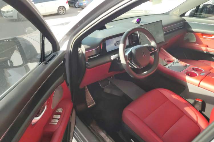 Used Hima AITO M5 2025 Extended-Range Ultra Rear-Wheel-Drive Version Interior 3