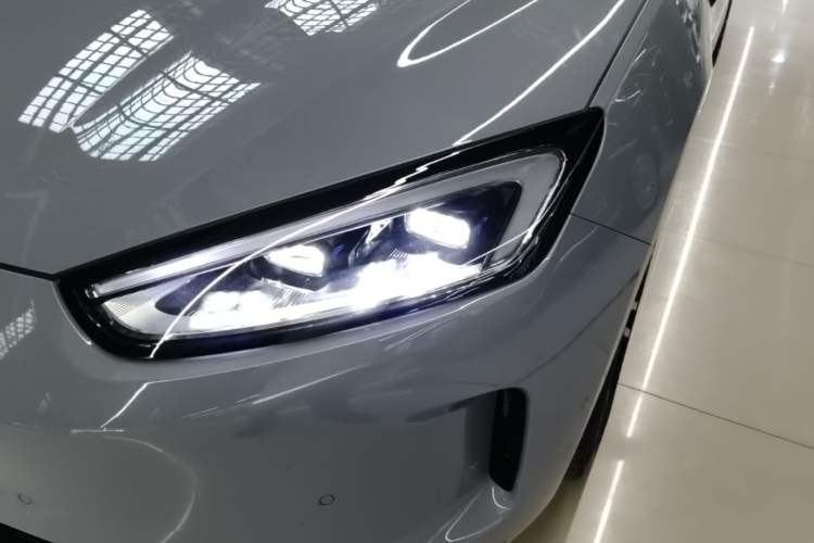 Used Hima AITO M5 2025 Extended-Range Ultra All-Wheel-Drive Version Left Front Headlight