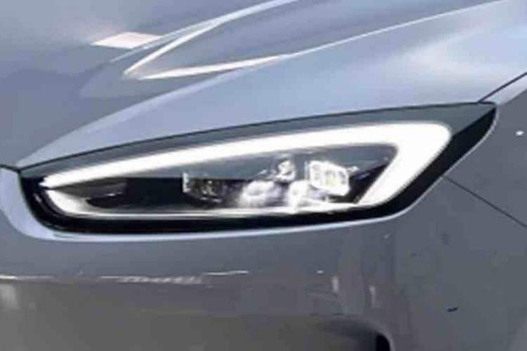 Used Hima AITO M5 2025 Extended-Range Ultra All-Wheel-Drive Version Left Front Headlight