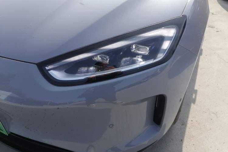 Used Hima AITO M5 2025 Extended-Range Ultra All-Wheel-Drive Version Left Front Headlight