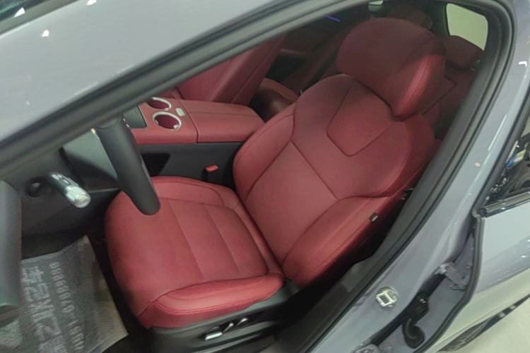 Used Hima AITO M5 2025 Extended-Range Ultra Rear-Wheel-Drive Version Left Front Seat