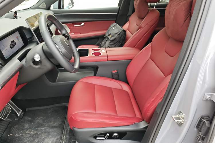 Used Hima AITO M5 2025 Extended-Range Ultra All-Wheel-Drive Version Left Front Seat