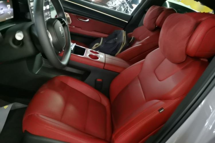 Used Hima AITO M5 2025 Extended-Range Ultra All-Wheel-Drive Version Left Front Seat