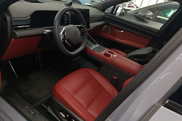 Used Hima AITO M5 2025 Extended-Range Ultra All-Wheel-Drive Version Left Front Seat