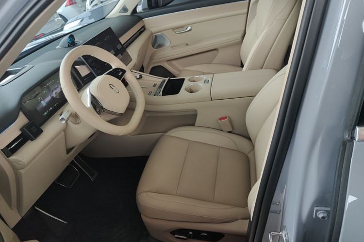 Used Hima AITO M5 2025 Extended-Range Ultra Rear-Wheel-Drive Version Left Front Seat
