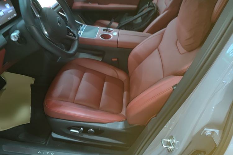 Used Hima AITO M5 2025 Extended-Range Ultra All-Wheel-Drive Version Left Front Seat