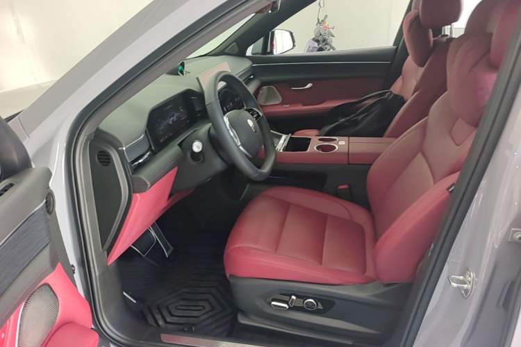 Used Hima AITO M5 2025 Extended-Range Ultra All-Wheel-Drive Version Left Front Seat