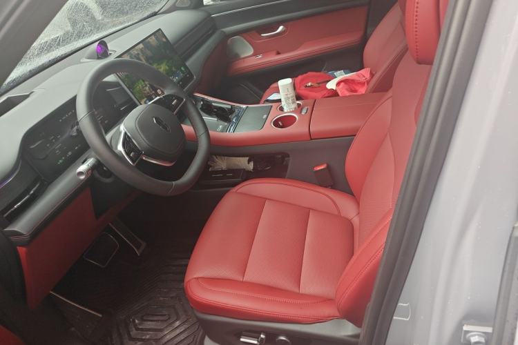 Used Hima AITO M5 2025 Extended-Range Ultra Rear-Wheel-Drive Version Left Front Seat