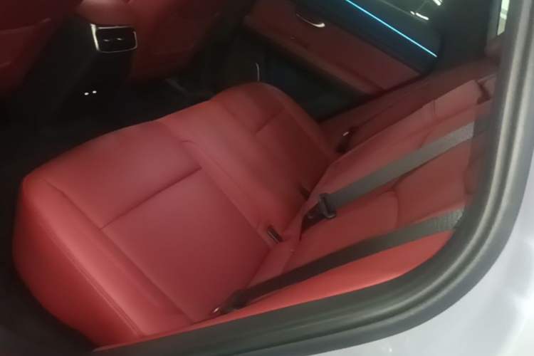 Used Hima AITO M5 2025 Extended-Range Ultra All-Wheel-Drive Version Left Rear Seat