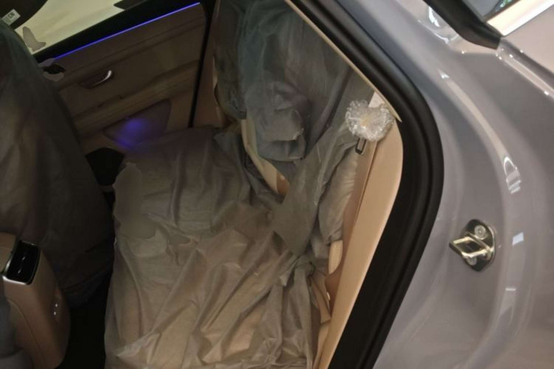 Used Hima AITO M5 2025 Extended-Range Ultra Rear-Wheel-Drive Version Left Rear Seat